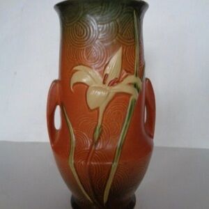 Roseville Elegant Floral Ceramic Vase